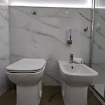 Rbr Relax Boutique - Adiacente Metropolitana Per Il Centro Di *