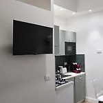 Апартаменты Rbr Relax Boutique - Adiacente Metropolitana Per Il Centro Di Рим