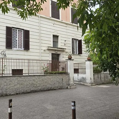 Apartment Rbr Relax Boutique - Adiacente Metropolitana Per Il Centro Di Rome