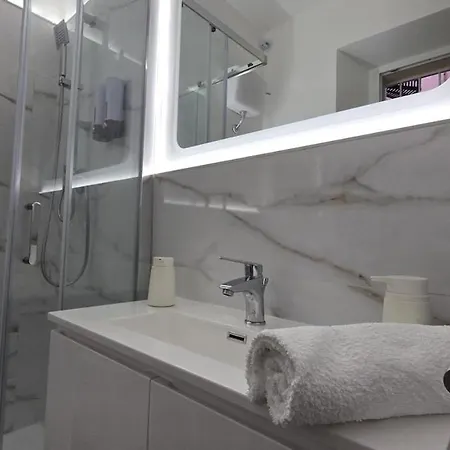 Rbr Relax Boutique - Adiacente Metropolitana Per Il Centro Di * Rzym